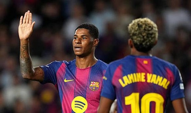 Marcus Rashford gây ấn tượng bên cạnh Lamine Yamal.