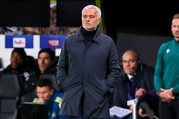 HLV Jose Mourinho lại nhận thất bại ở Champions League.