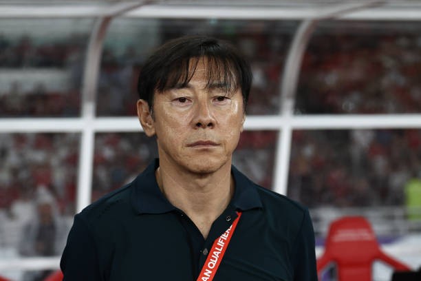 Shin Tae-yong cũng vừa 