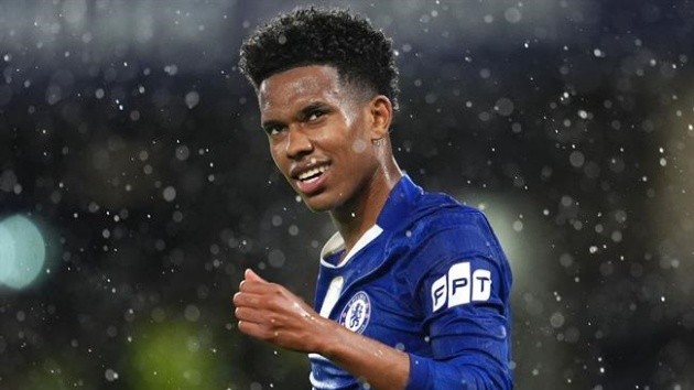 Estevao đang chơi hay trong màu áo Chelsea.