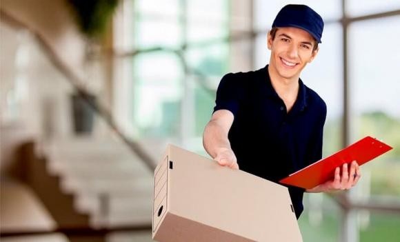 Ở Nam Mỹ, loài chim xanh nổi tiếng với việc xây tổ cực lớn, thậm chí to gấp hàng chục lần kích thước cơ thể.