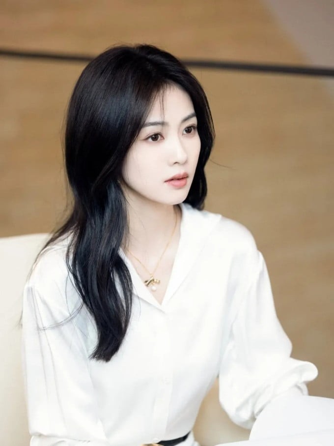 Việc dưỡng ẩm đều đặn giúp củng cố hàng rào bảo vệ da, tránh mất nước