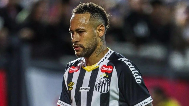 Neymar đang tìm kiếm cơ hội để dự World Cup.