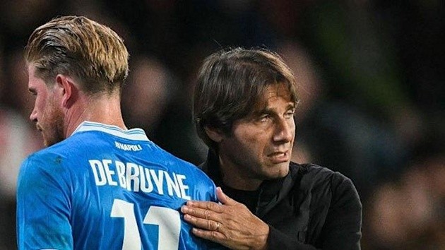 Conte có thể dùng De Bruyne đá số 9 ảo