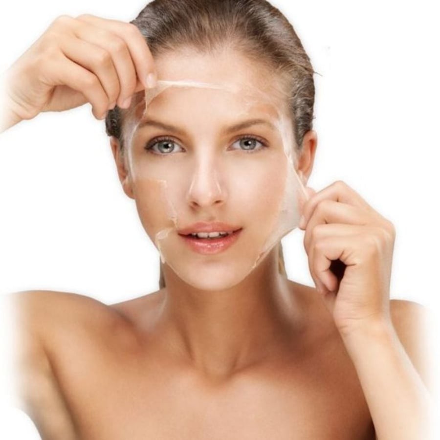 Peel da là một phương pháp làm đẹp được nhiều người yêu thích nhờ khả năng cải thiện bề mặt da, làm sáng đều màu, giảm thâm mụn, sẹo và nếp nhăn.