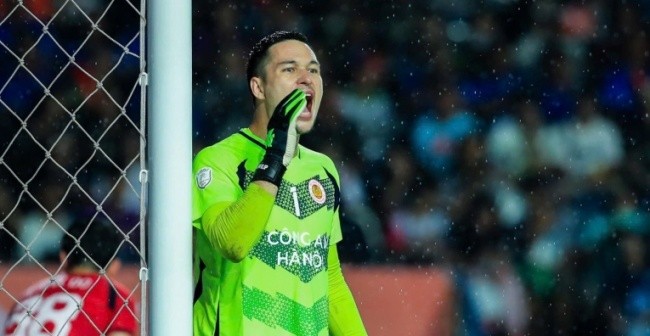 Thủ môn Nguyễn Filip dính chấn thương.