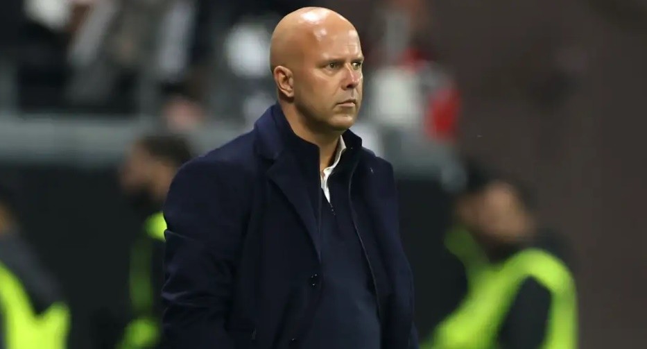 Slot đang gặp vấn đề trong cách vận hành lối chơi tại Liverpool.