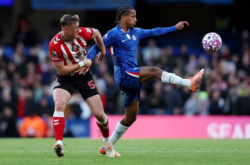 Pedro (6.4/10): Tương tự Enzo, anh đã không thể tạo ra sự đột biến cần thiết từ hàng tiền vệ để kết nối với tuyến trên. Anh được đẩy lên đá cao hơn trong giai đoạn cuối trận trước khi bị thay ra.