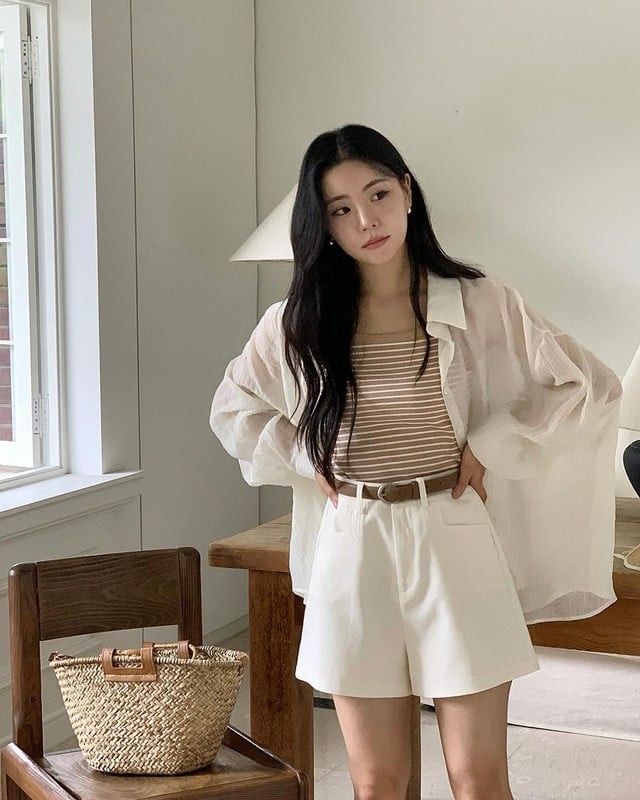 Đây là công thức đơn giản nhưng đủ để tạo nên diện mạo cuốn hút trong mọi hoàn cảnh thường ngày.