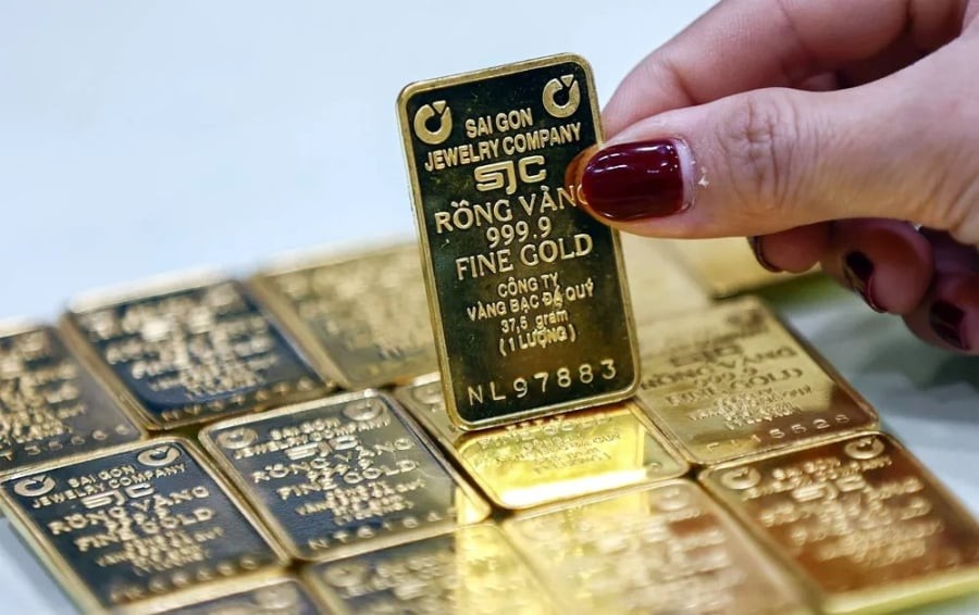 Giá vàng thế giới khép lại tuần giao dịch trên thị trường châu Á ở mức 4.112,10 USD/ounce, giảm gần 138 USD/ounce so với tuần trước. 