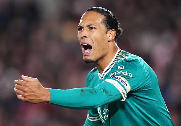 Virgil Van Dijk - 6.1 điểm. Trung vệ người Hà Lan mắc lỗi dẫn đến quả penalty của Brentford, ngày thi đấu đáng quên của Virgil Van Dijk.
