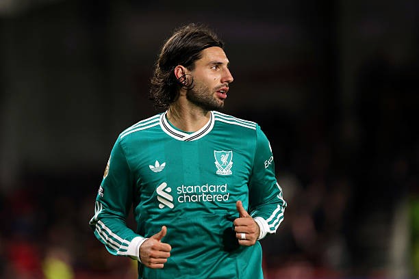 Dominik Szoboszlai - 7.2 điểm. Ngôi sao người Hungary thi đấu xông xáo và đầy nỗ lực, dù không thể giúp Liverpool có điểm khi rời sân Gtech Community.