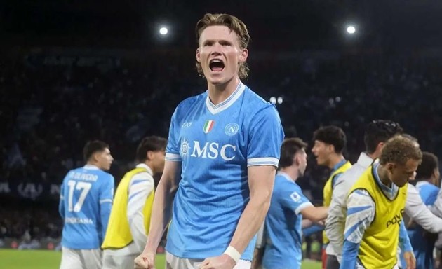 Napoli khẳng định vị thế trong cuộc đua vô địch Serie A.