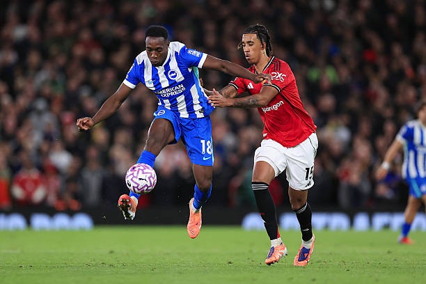 Danny Welbeck dành nhiều lời khen ngợi cho đội bóng cũ, Manchester United sau màn chạm trán vừa qua ở Old Trafford.