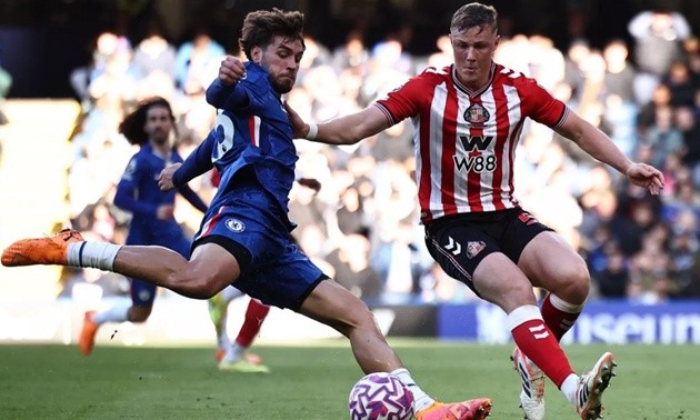 Marc Guiu gây thất vọng lớn. 