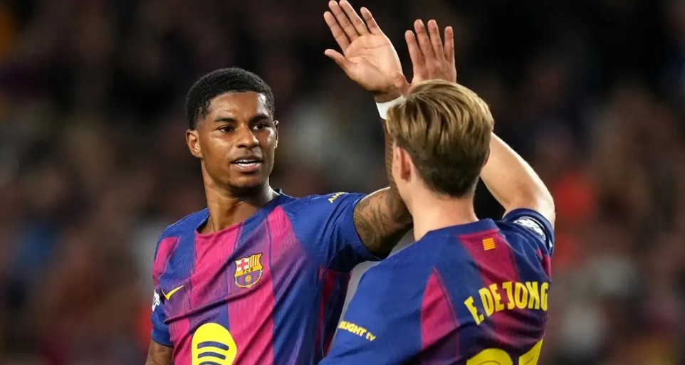 Rashford đang bay cao tại Barcelona.