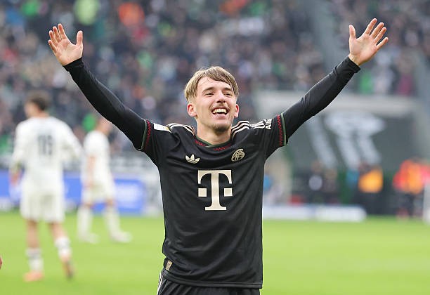 Lennart Karl là tài năng trẻ hưởng lợi từ chính sách xoay tua nhân sự của HLV Vincent Kompany.