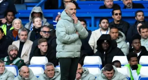 Pat Nevin bảo vệ HLV Maresca.