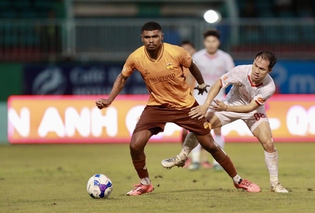 Hoàng Anh Gia Lai bất ngờ đánh bại Viettel trên sân nhà.