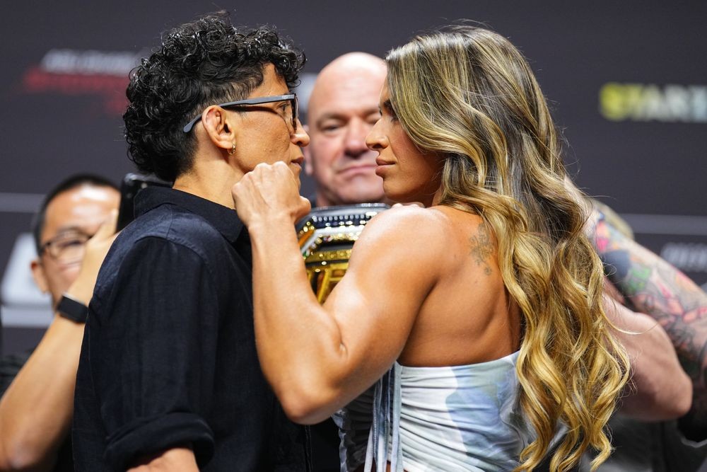 Virna Jandiroba và Mackenzie Dern tại buổi họp báo UFC 321