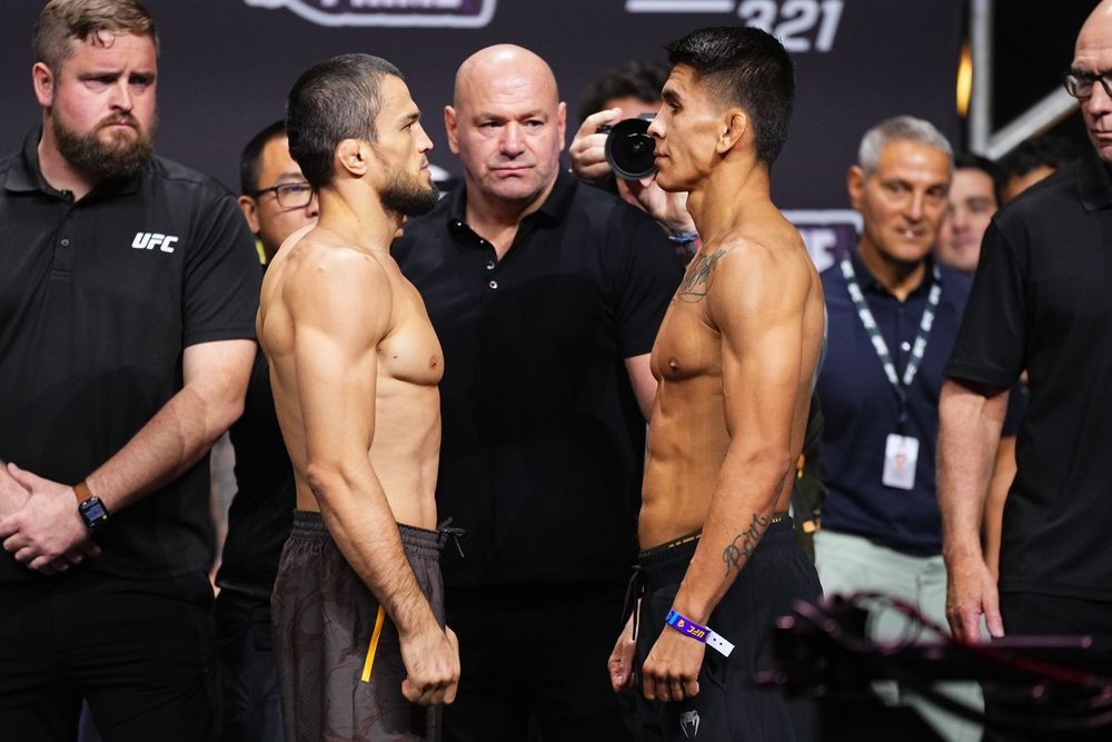 Umar Nurmagomedov wrestles his way to victory over Mario Bautista