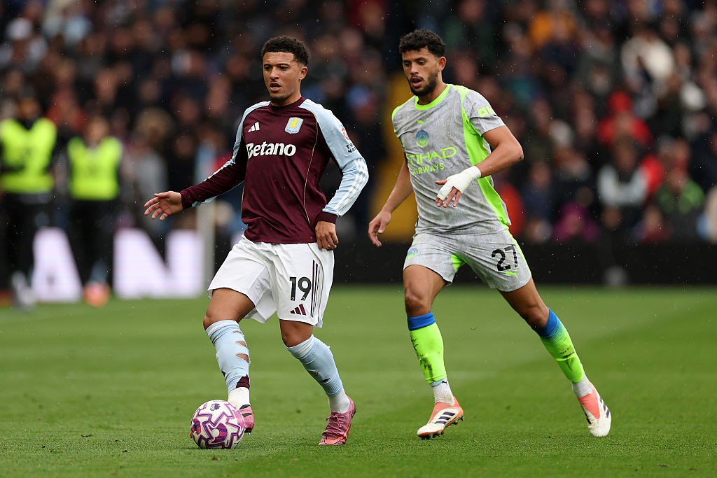 Sancho được vào sân từ sớm nhưng rồi lại bị thay ra.