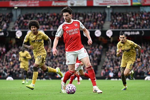 Declan Rice - 7.2 điểm. Kiến tạo bàn thắng với một tình huống cố định xuất sắc. Không may mắn khi không thể tự mình ghi bàn, do Dean Henderson đã từ chối anh bằng một pha cứu thua đỉnh cao.