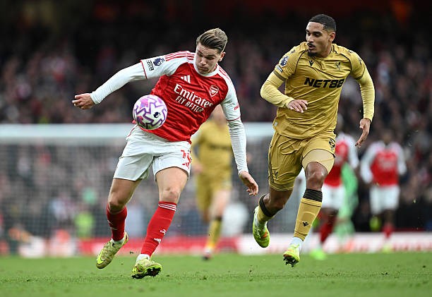 Viktor Gyokeres - 7.1 điểm. Có một vài pha chạy chỗ nguy hiểm phía sau hàng thủ, tuy nhiên, anh đã không thể tận dụng tối đa. Cho thấy khả năng làm tường và liên kết lối chơi tốt