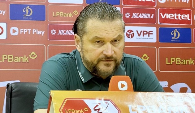 Ông Velizar Popov không muốn nói quá nhiều sau trận thua HAGL.