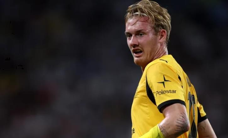 Julian Brandt là nguồn sáng tạo của Dortmund.