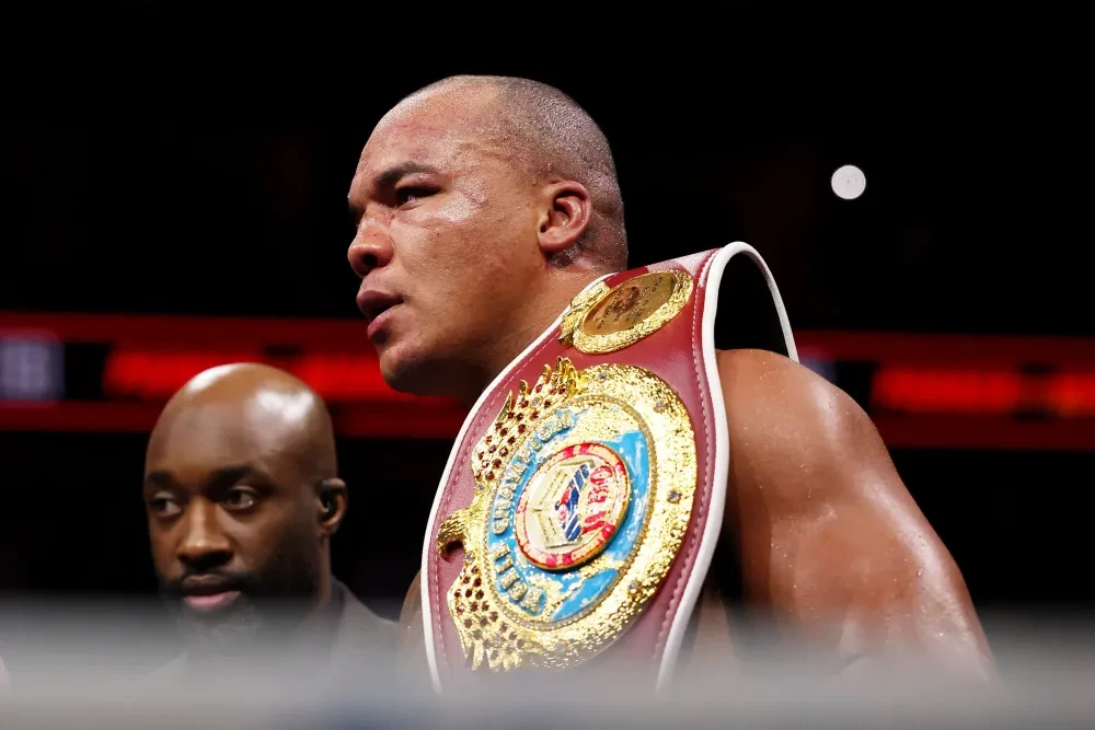 Fabio Wardley ăn mừng chiến thắng trước Joseph Parker.