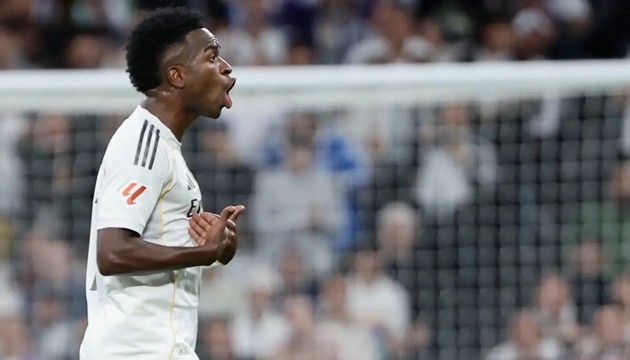 Ngôi sao người Brazil thường dính vào những lùm xùm xung đột cả trong và ngoài sân cỏ.