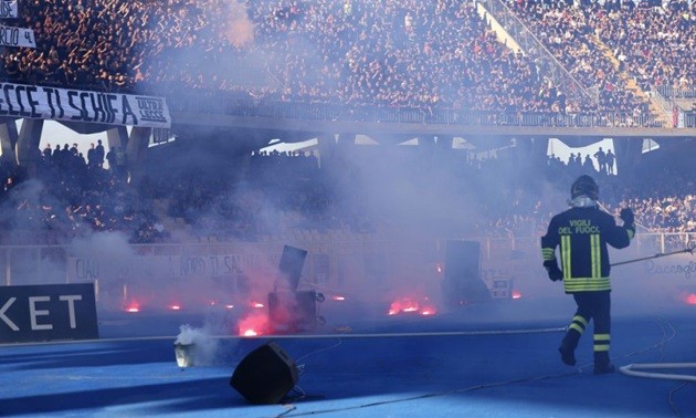 Trận đấu hồi tháng 5 đã khá hỗn loạn.