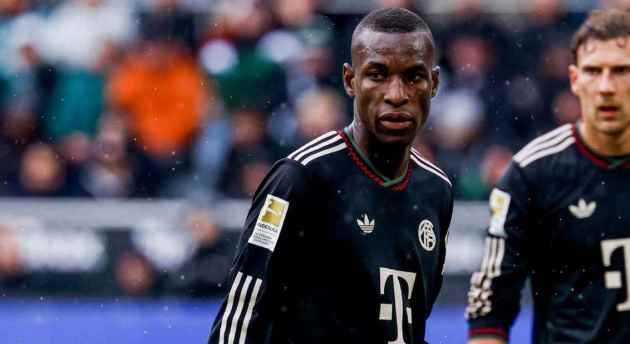 Jackson vẫn được HLV Kompany tin tưởng.