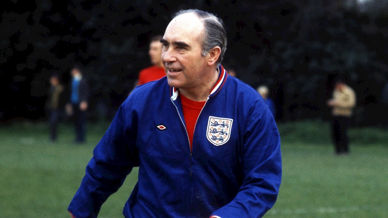  Alf Ramsey đã thay đổi hoàn toàn đội tuyển Anh