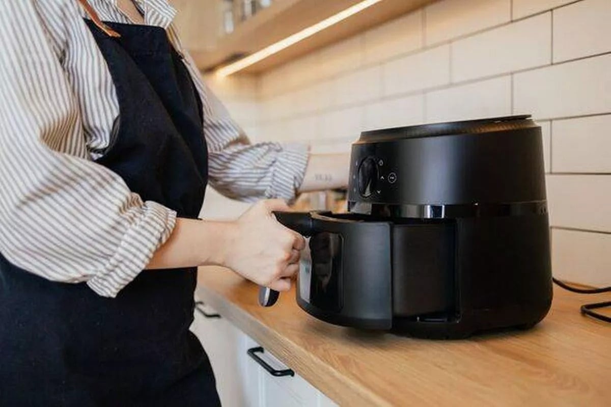 Nồi chiên cần không khí lưu thông tốt để hoạt động hiệu quả.