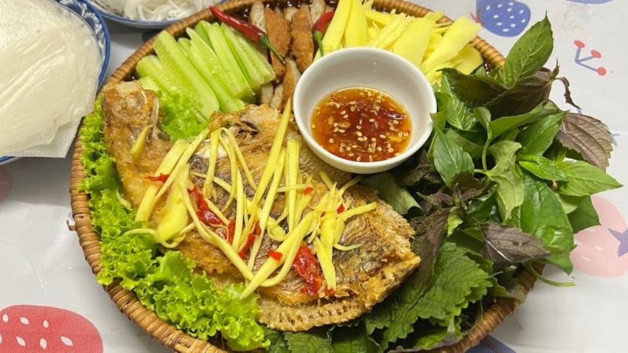 Thành phẩm cá diêu hồng chiên xoài bằm mắm chua ngọt