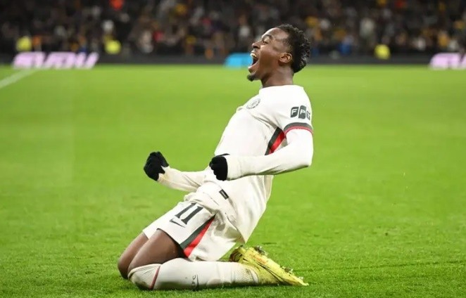 Gittens có một màn trình diễn đẳng cấp tại EFL Cup.