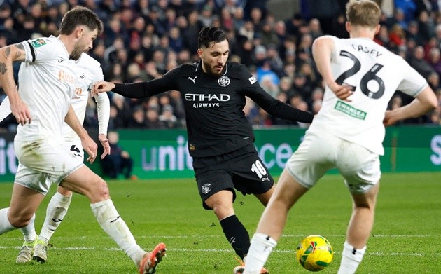 Cherki đóng góp 1 bàn và 1 kiến tạo trước Swansea