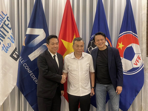 Các thành viên của FAT đã đến Việt Nam để đưa ra lời xin lỗi. Ảnh: FAT