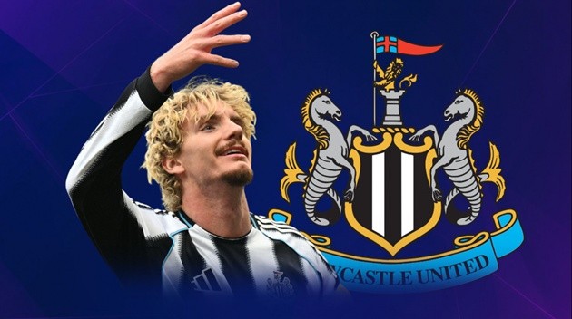 Woltemade khiến Newcastle quên Isak