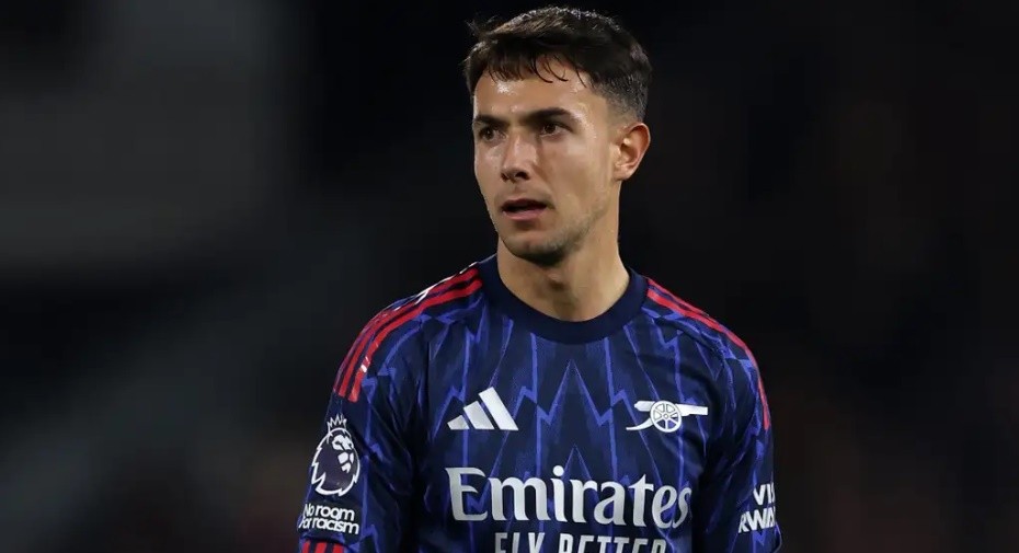 Hai CLB cũ của Zubimendi kiện nhau sau khi anh chuyển đến Arsenal.