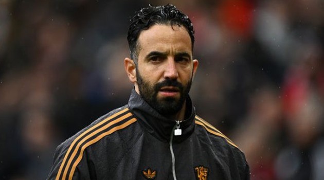 Amorim dần giúp MU đi đúng hướng.