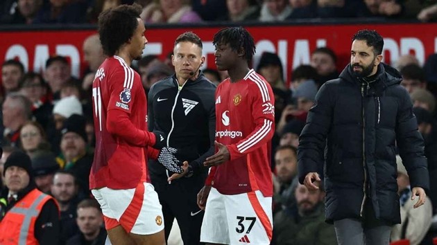 Ruben Amorim lo ngại khả năng mất các ngôi sao vì mong muốn được dự World Cup 2026.