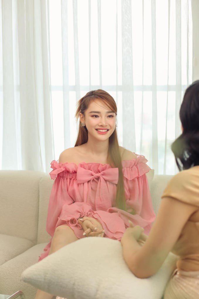 Nhã Phương thừa nhận đã bắt Trường Giang ký giấy để lại tất cả tài sản cho mình