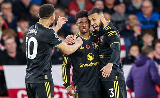 Amad Diallo giữ lại 1 điểm quý giá cho Man Utd.