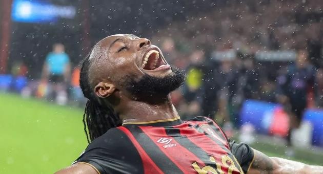  Semenyo đang thi đấu đầy bùng nổ.