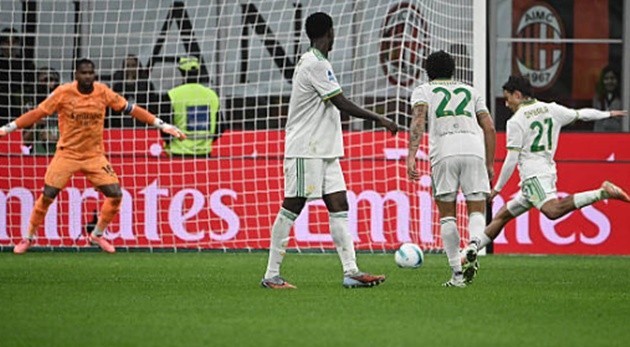 Dybala đá hỏng penalty trước Milan