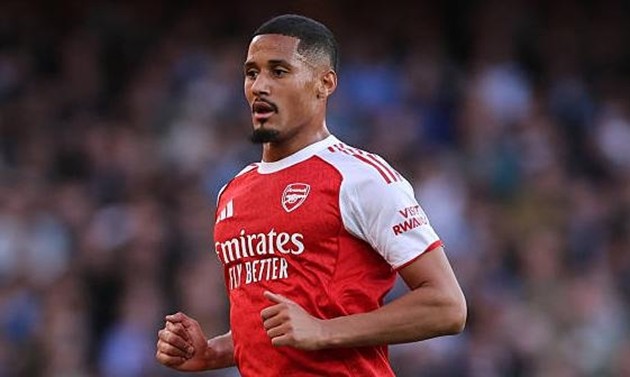 William Saliba thu hút sự quan tâm từ Real Madrid.