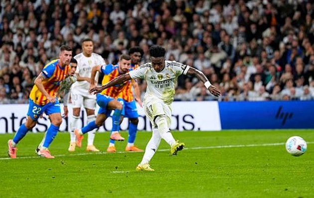 Xabi Alonso sẽ phải tìm cách giải quyết triệt để vấn đề.